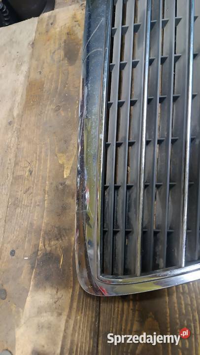 Grill Atrapa Mercedes W210