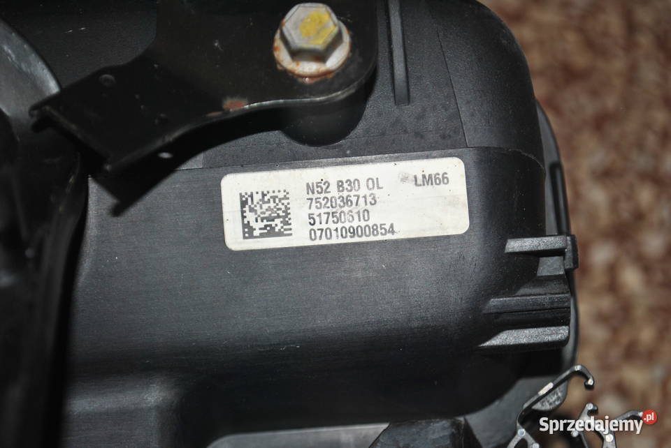 Kolektor ssący BMW 30i E90 E91 E60 E61 E63 E64 osobowe Poręba
