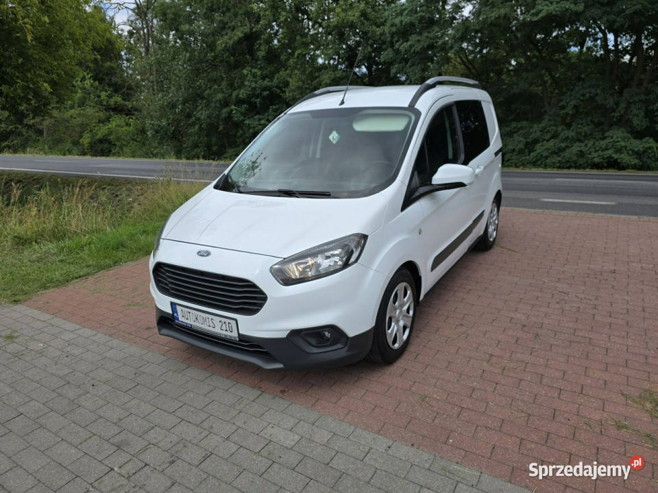 Ford Transit Courier Ford Transit Courier Salon Cielcza