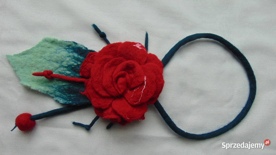 Naszyjnik filcowany czerwona róża rękodzieło Lublin sprzedam