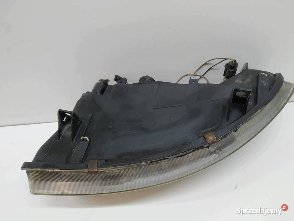 LAMPA PRZÓD PRAWA LEON I Seat Toledo II 19982005