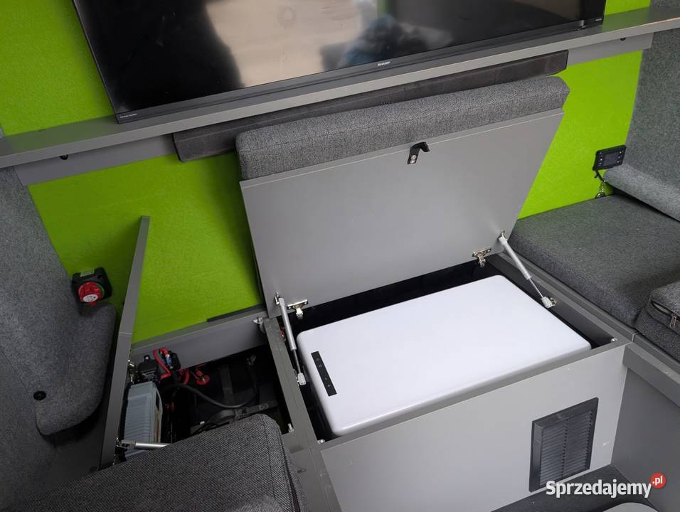 Transit sześcioosobowy mobilne biuro camper Rok produkcji 2020 podlaskie Białystok