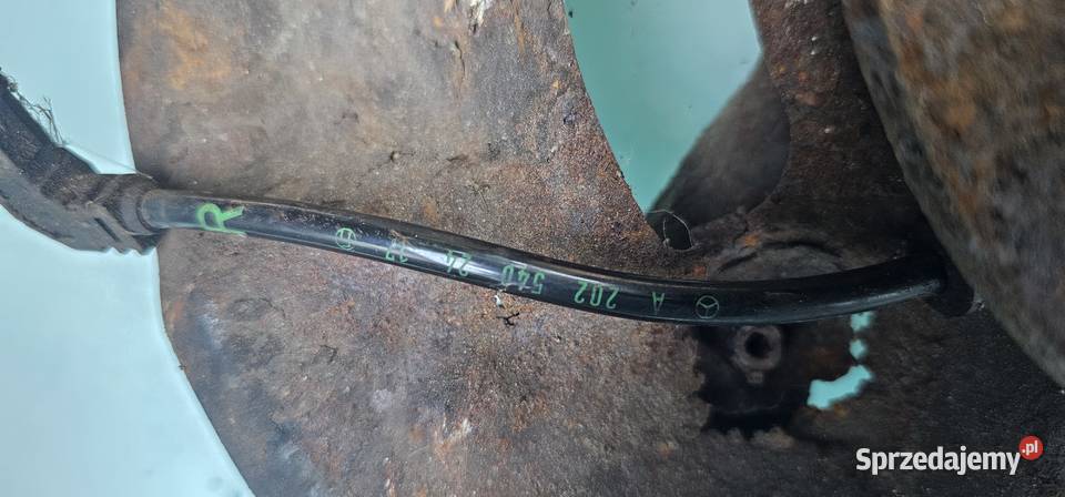 Piasta zwrotnica prawa przód mercedes w202
