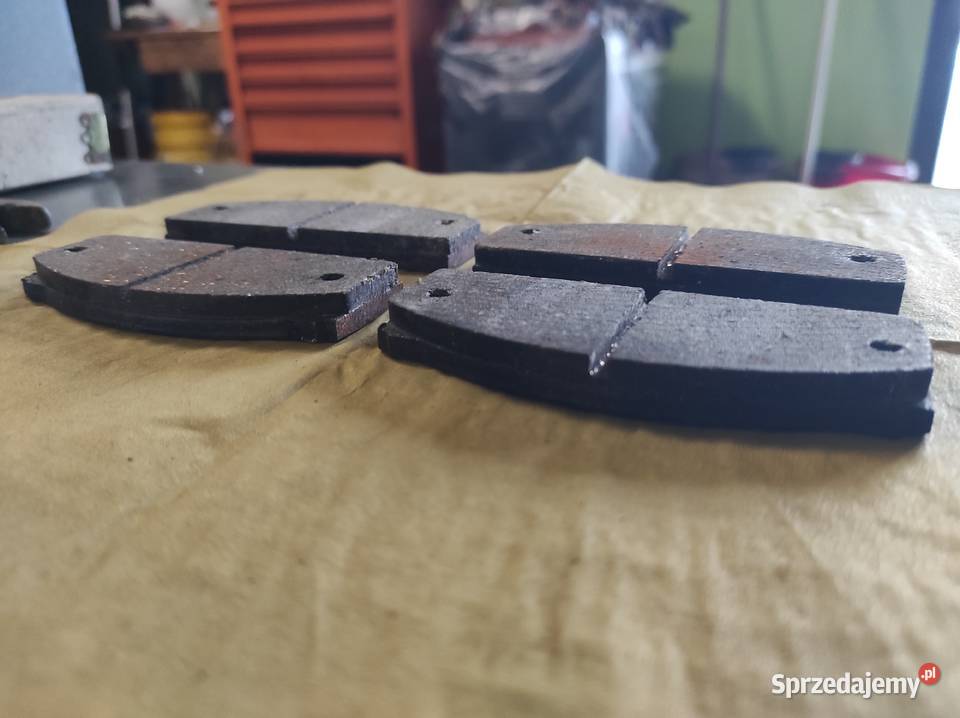 Klocki hamulcowe tylne do poloneza i fiata 125p świętokrzyskie
