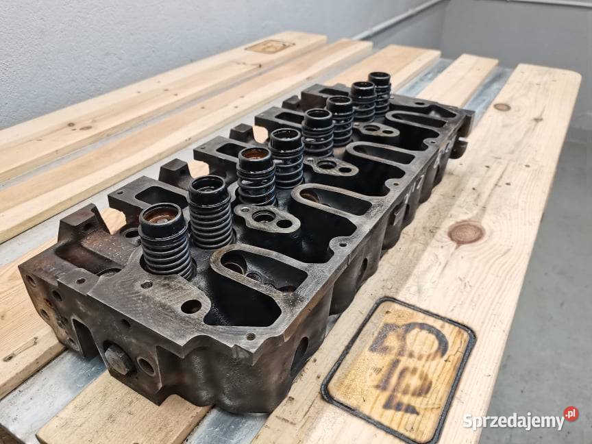 Głowica silnika BF4M 2012 Claas Scorpion Części Wilkowo sprzedam