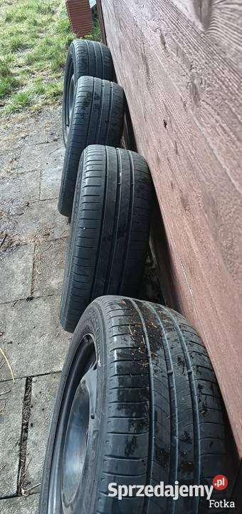 Opel Zafira 5110 R16 opony kołpaki Samochodowe Dwórzno sprzedam