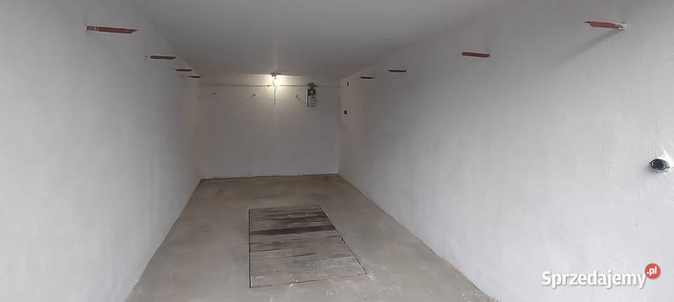 Garaż murowany w zabudowie szeregowej Świdnica kanał sprzedam