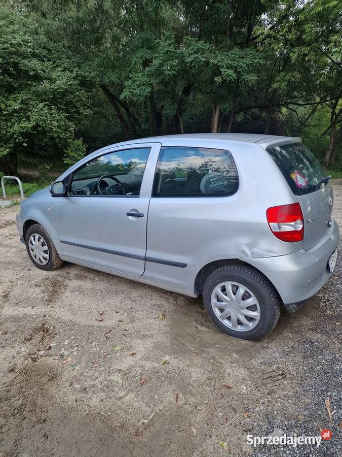 Volkswagen Fox 12 benzyna 2005 180 800 1198cm3