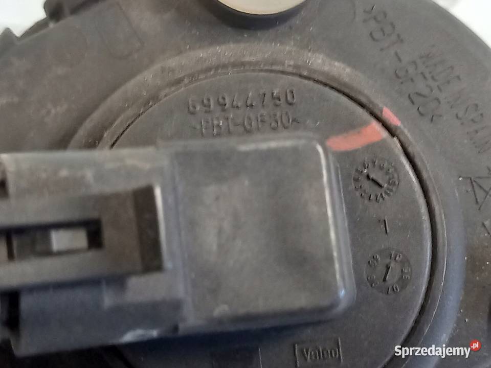 OPEL VIVARO A LIFT 11r halogen prawy E9024005 Kielce