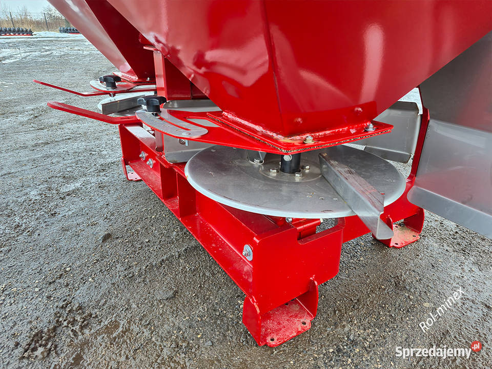 Rozsiewacz do nawozów STRUMYK 600 litrów RS2 Rozsiewacze nawozów Garwolin