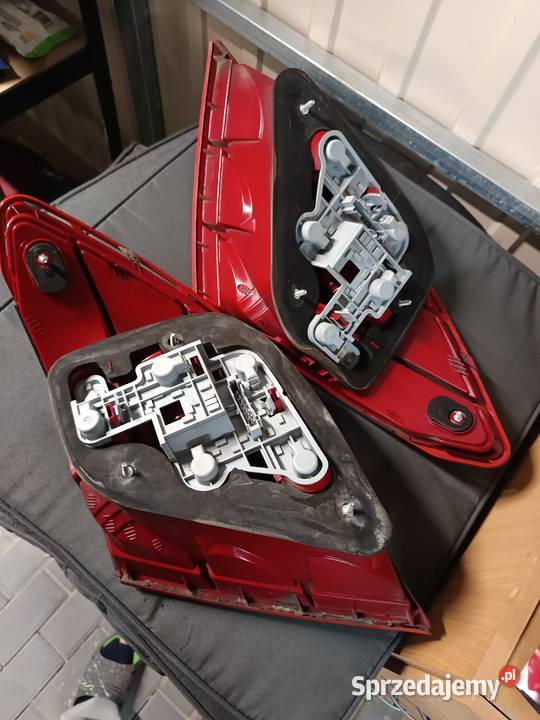 Lampy W204 sedan 2008 Rok produkcji 2008 Konopnica