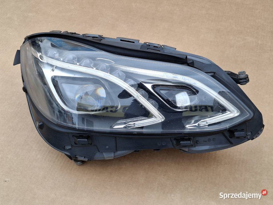 MERCEDES EKLASA W212 LIFT REFLEKTOR PRAWY FULL osobowe