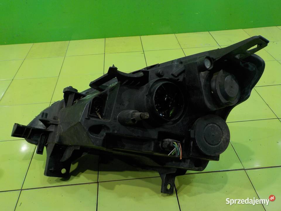 BERLINGO PARNTER II III LIFT I 14r VAN lampa Suków