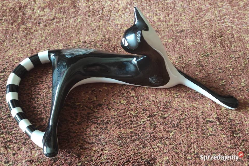 Figurka porcelanowa Leżąca kotka Ćmielów lata mazowieckie