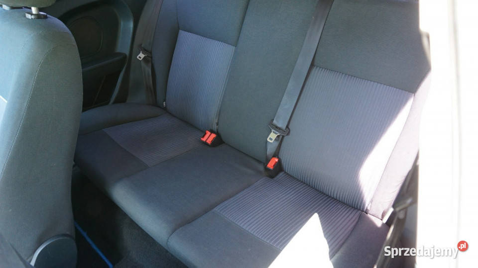 Ford Fiesta zarejestrowany ubezpieczony isofix Zielona Góra
