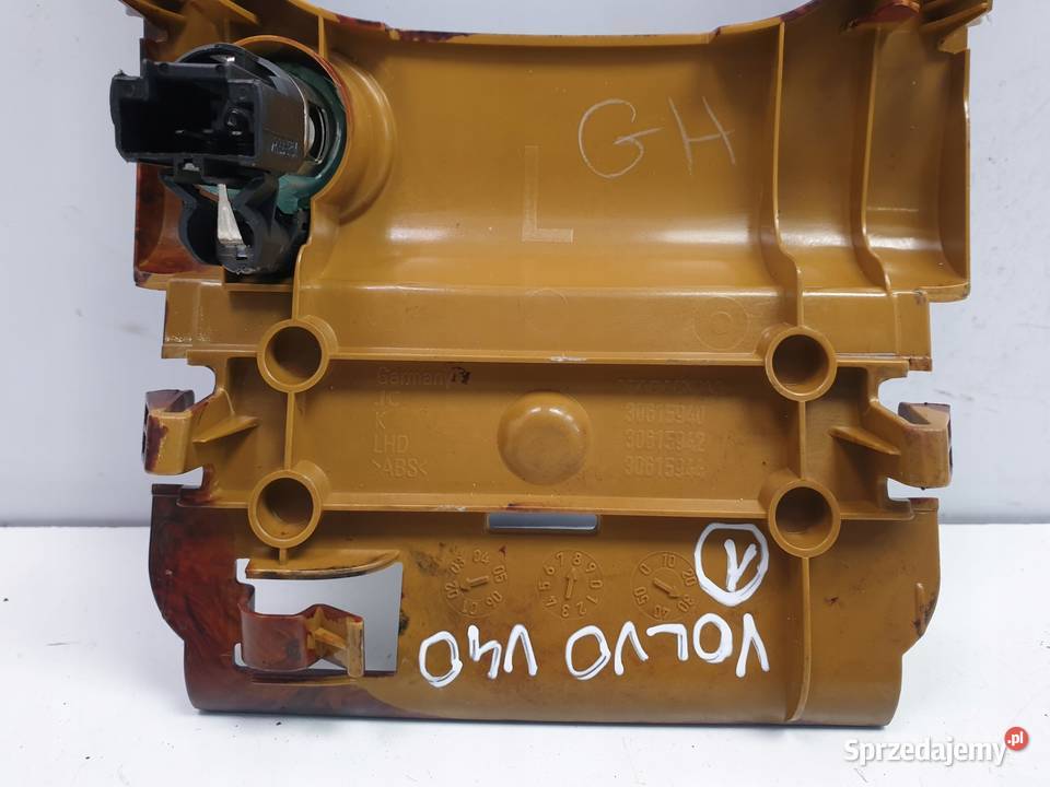 Volvo S40 V40 RAMKA ZMIANY BIEGÓW DEKOR Ramka Rudka sprzedam