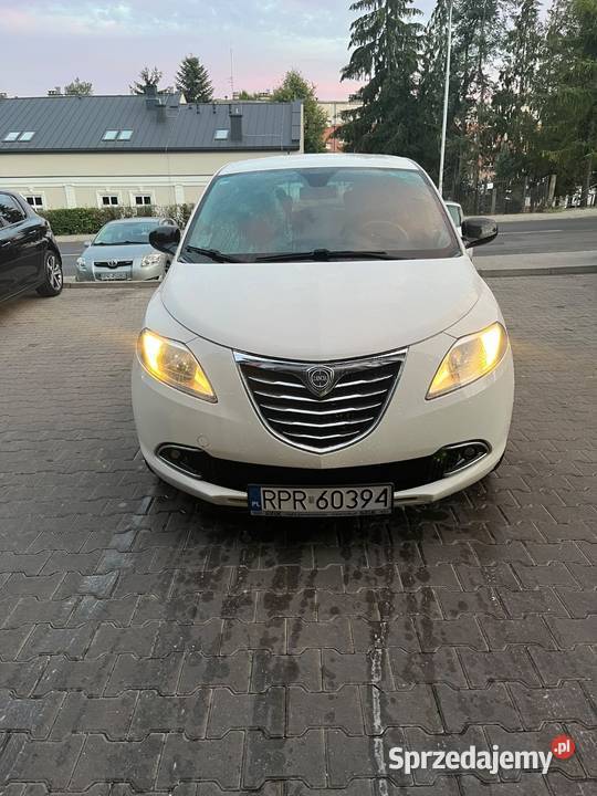 Lancia ylipson 900 turbo 2011 nieuszkodzony Przemyśl