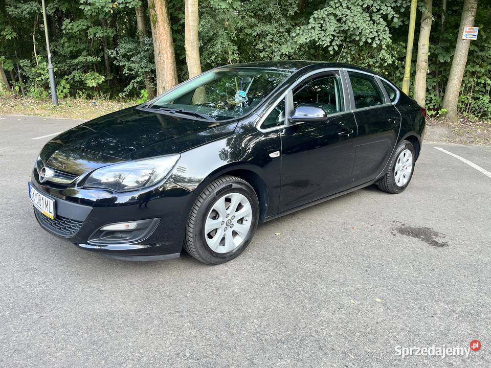 Opel Astra stan Rok produkcji 2017