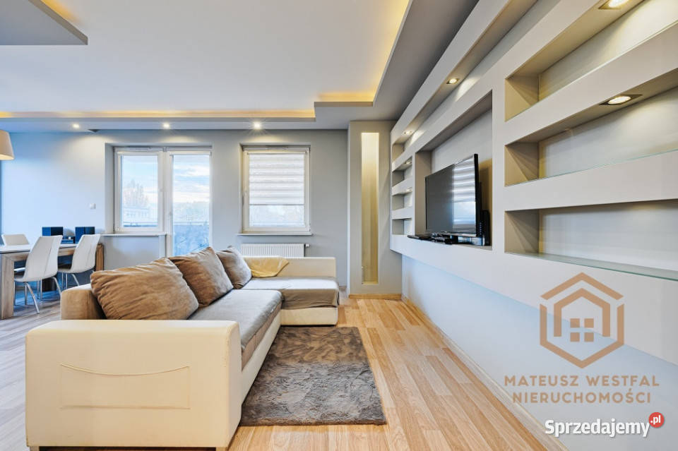 Przestronne 2 pokoje 49 m Balkon Garaż W pełni Łódź