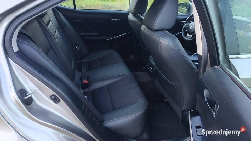 Lexus IS300h zadbany nowa bateria 2013r nieuszkodzony IS