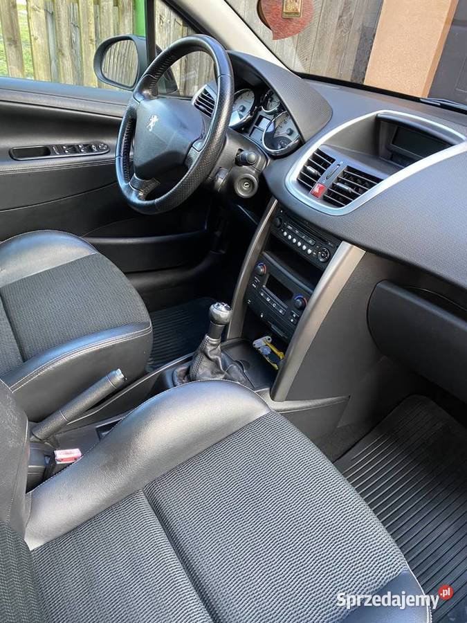 Peugeot 207 SW mały przebieg 16 benzyna