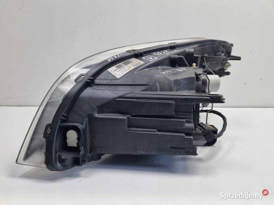 LAMPA PRAWA Volvo XC60 0817r PRZEDNIA PRAWY osobowe Chełm