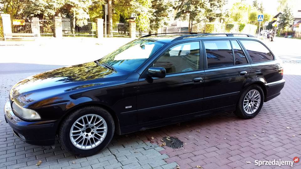 BMW E39 528i COSMOSSCHWARZ METALLIC garażowany Wieliczka sprzedam