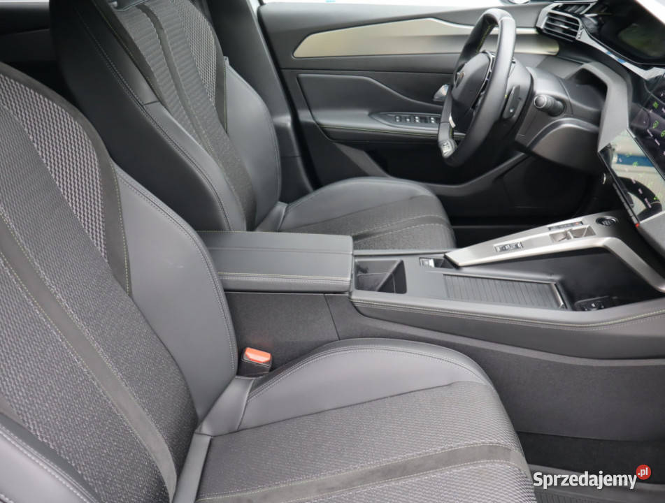 Peugeot 308 12 PureTech Kombi Piaseczno