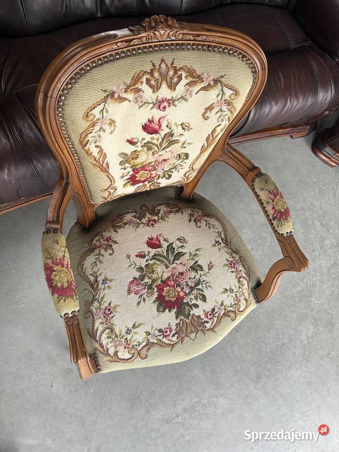 Ładny drewniany fotel w stylu ludwikowskim Sławoszewek sprzedam