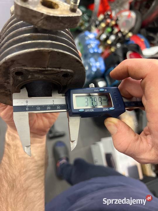 Komar Sh 2328 automat Kotlin