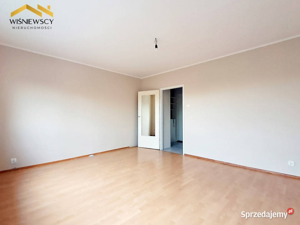 Kawalerka na wynajem Broniewskiego Elbląg Piętro 3 sprzedam