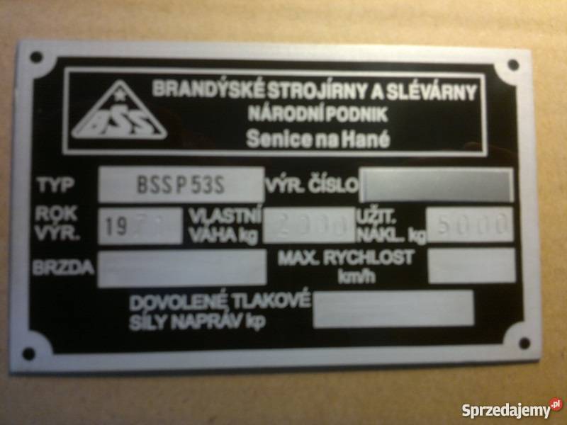 Tabliczki znamionowe do maszyn rolniczych