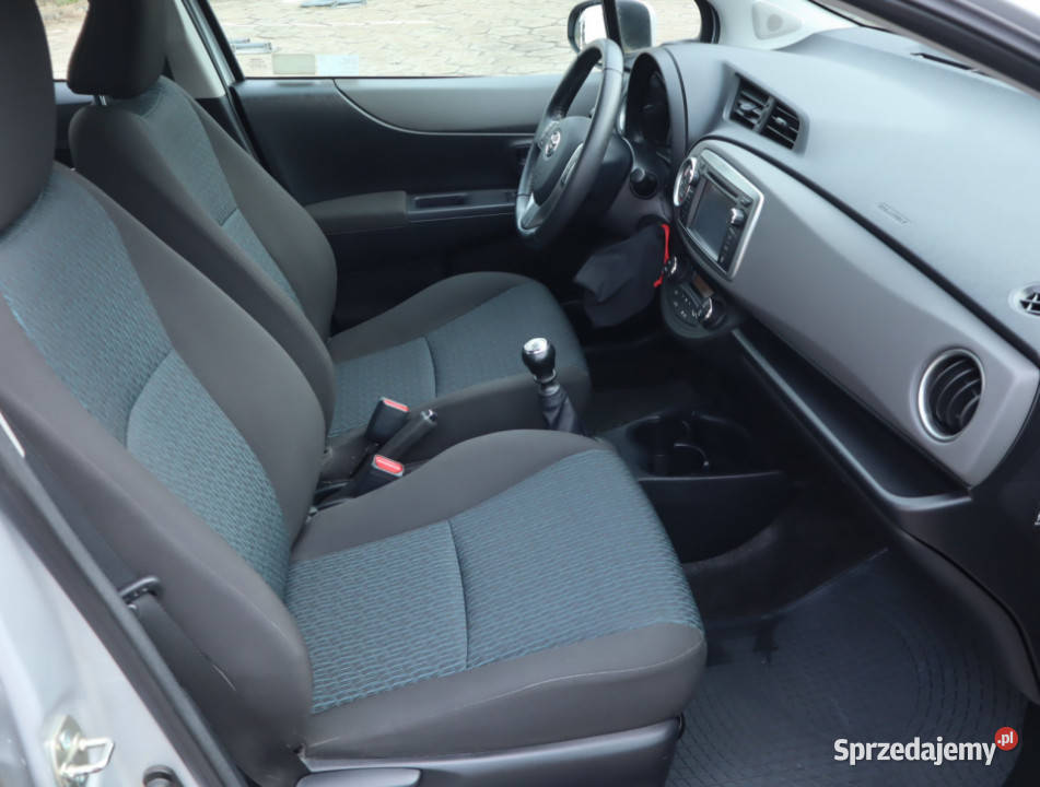 Toyota Yaris 133 Dual VVTi Łódź