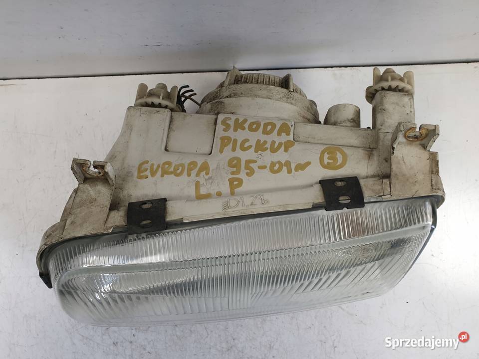 LAMPA PRZEDNIA LEWA Skoda Felicia Pickup 9501r Rudka