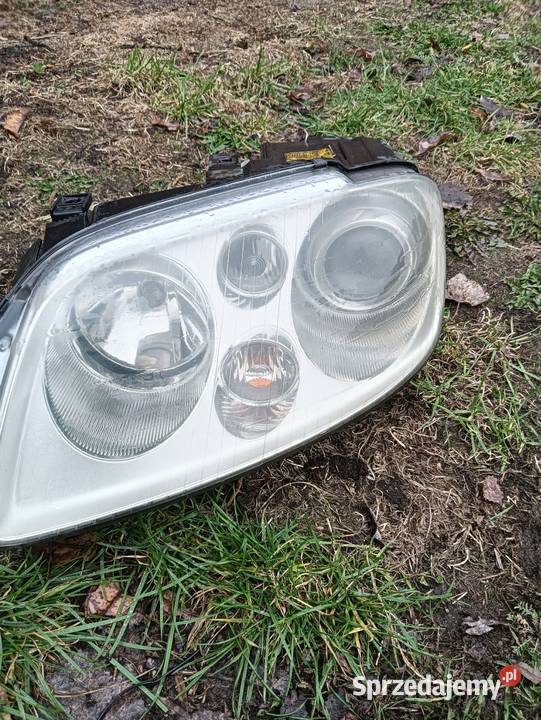 Lampy Touran Turan xenon kompletne oryginalne EU Lampy przednie Poniec