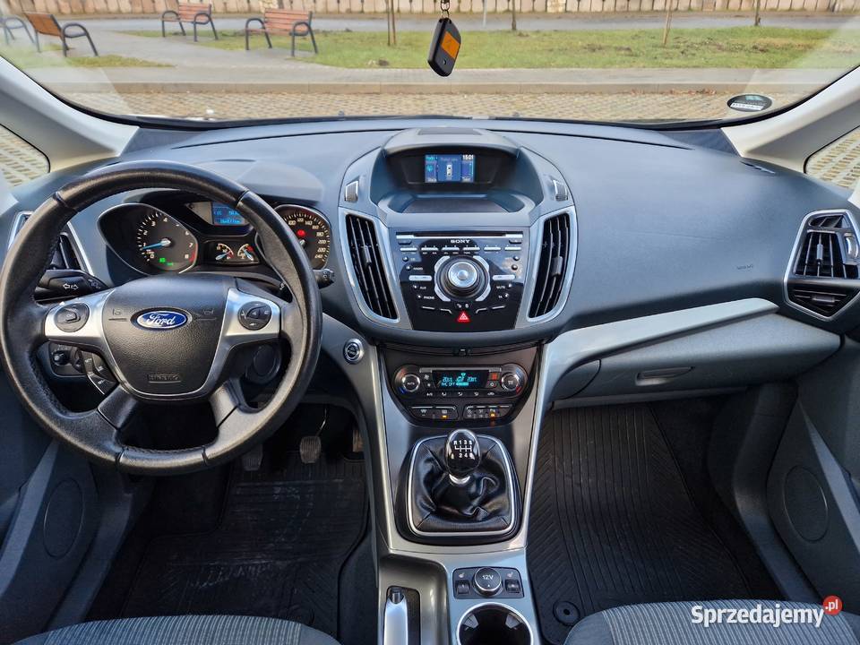 FORD C nieuszkodzony Ogrodzieniec