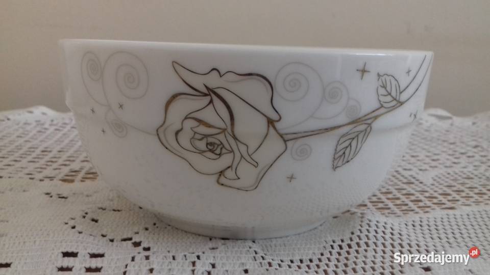 Salaterki fajansowe z różą do sprzedania Kraków sprzedam