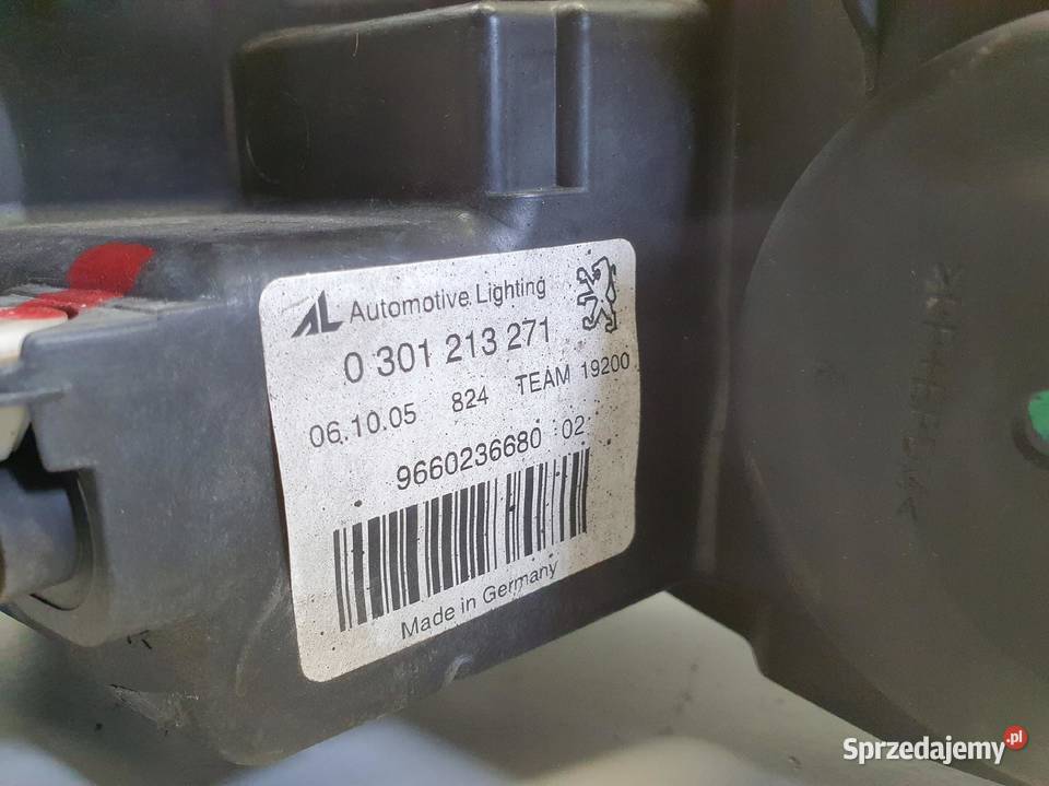 LAMPA LEWA Peugeot 407 0411r PRZEDNIA lewy przód sprzedam