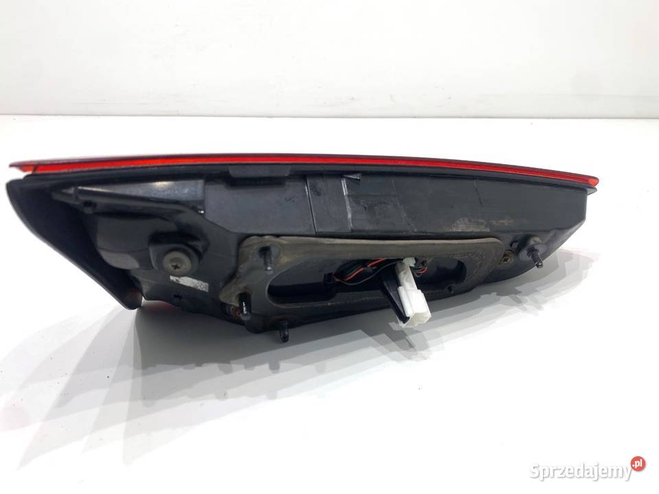LAMPA TYŁ PRAWA WEWNĘTRZNA HYUNDAI i20 II