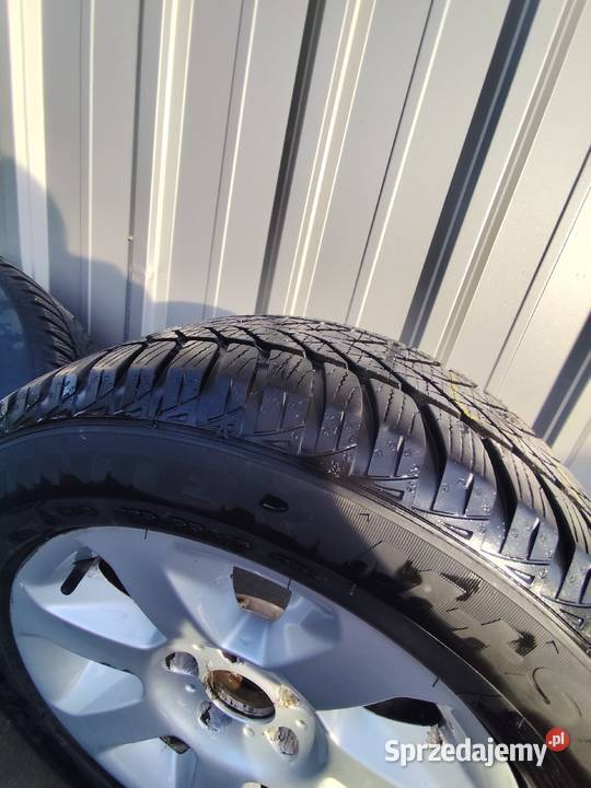 Komplet oryginalnych felg z oponami do BMW