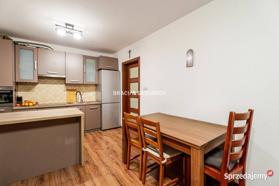 Mieszkanie Kraków Fredry 5752m2 3 pokojowe Liczba pokoi 3