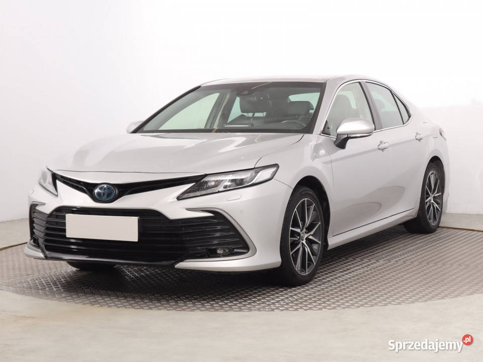 Toyota Camry 25 Hybrid 160KM sprzedam