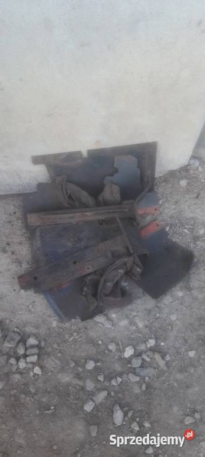 Kabina Ursus 2812 Mf 235 z błotnikami łódzkie