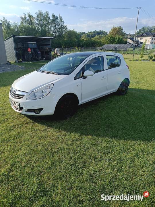 Opel Corsa D 2008 14 LPG Prywatny garażowany Bełsznica