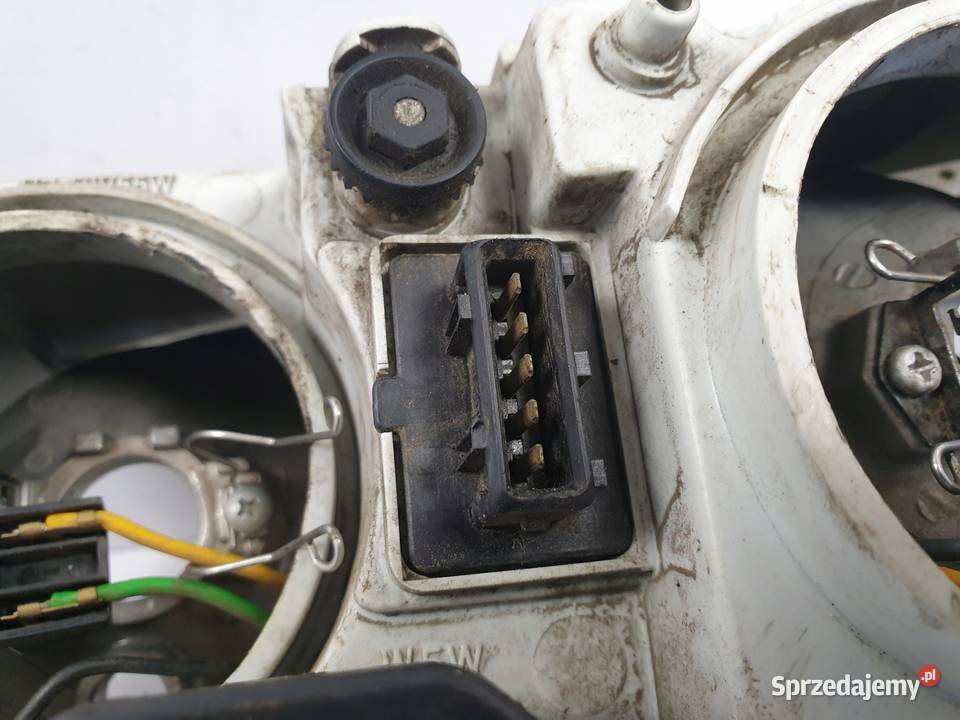 Volvo S40 V40 LIFT PRZEDNIA LAMPA PRAWA europa Lampy przednie lubelskie Rudka