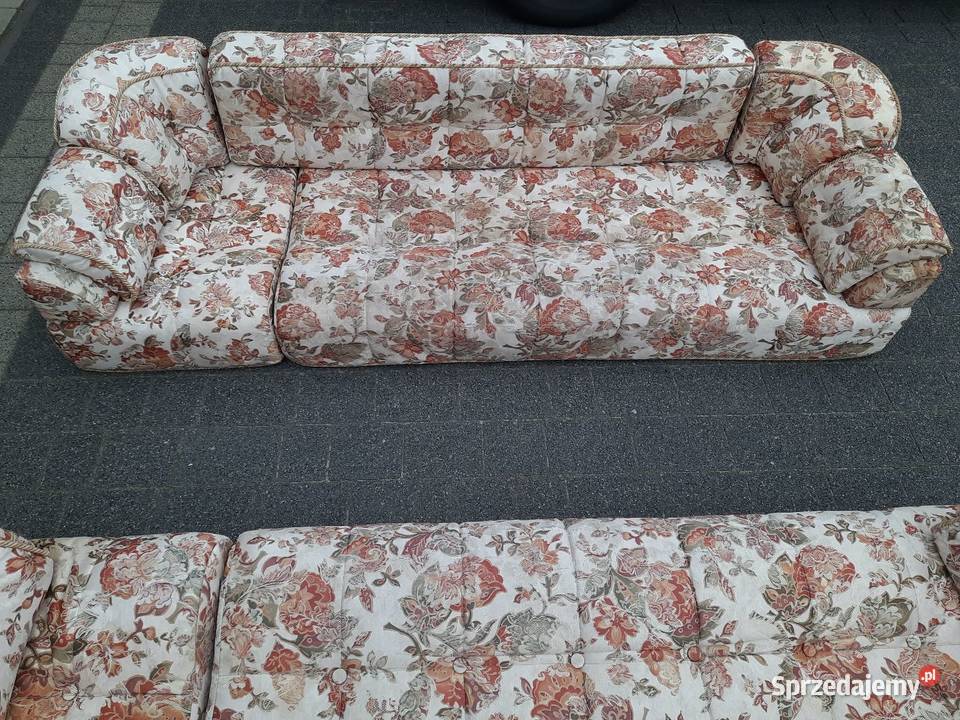 Materace poduchy do przyczepy kempingowej Części maszyn i innych pojazdów Skokowa sprzedam