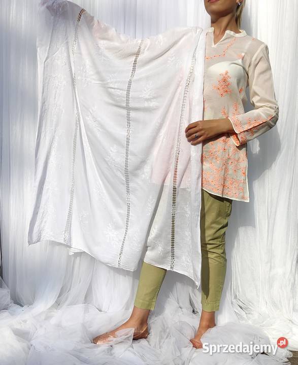 Duża chusta szal dupatta haftowana biała bawełna Szczecin