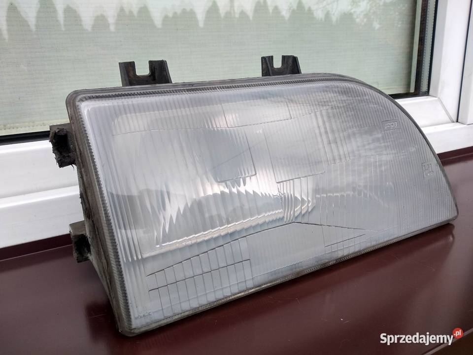 Polonez Caro lampa przednia prawa reflektor osobowe Sieradz