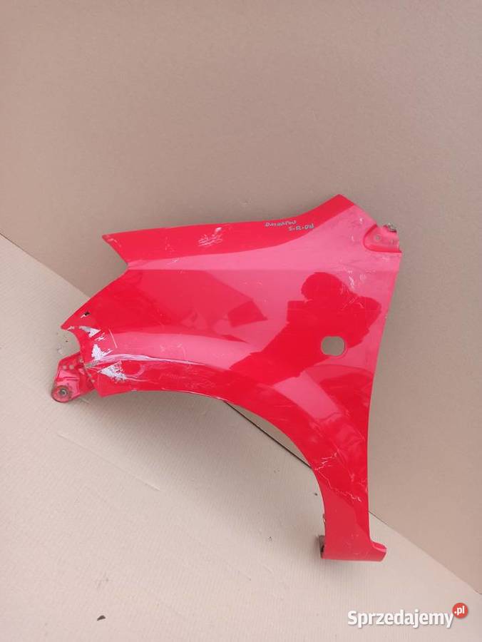 DAIHATSU SIRON II BŁOTNIK LEWY PRZÓD Bieleń