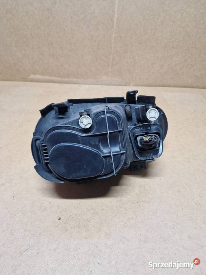 Golf IV golf 4 lampa lewy przód osobowe Złotoryja